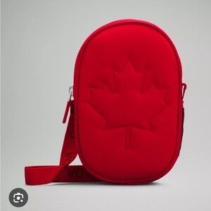 🇨🇦♥️Team Canada 22 ♥️🇨🇦Future Legacy Crossbody Bag in crimson